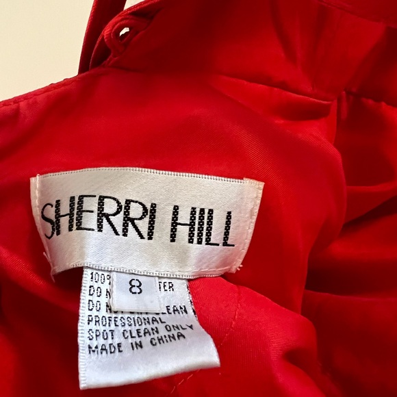 Sherri Hill 54286 Red Rhinestone Beaded Evening gown size 8 - Picture 11 of 11